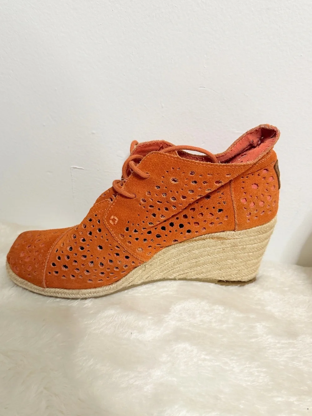 Toms Orange Perforated Suede Espadrille Wedge Booties sz 9.5W